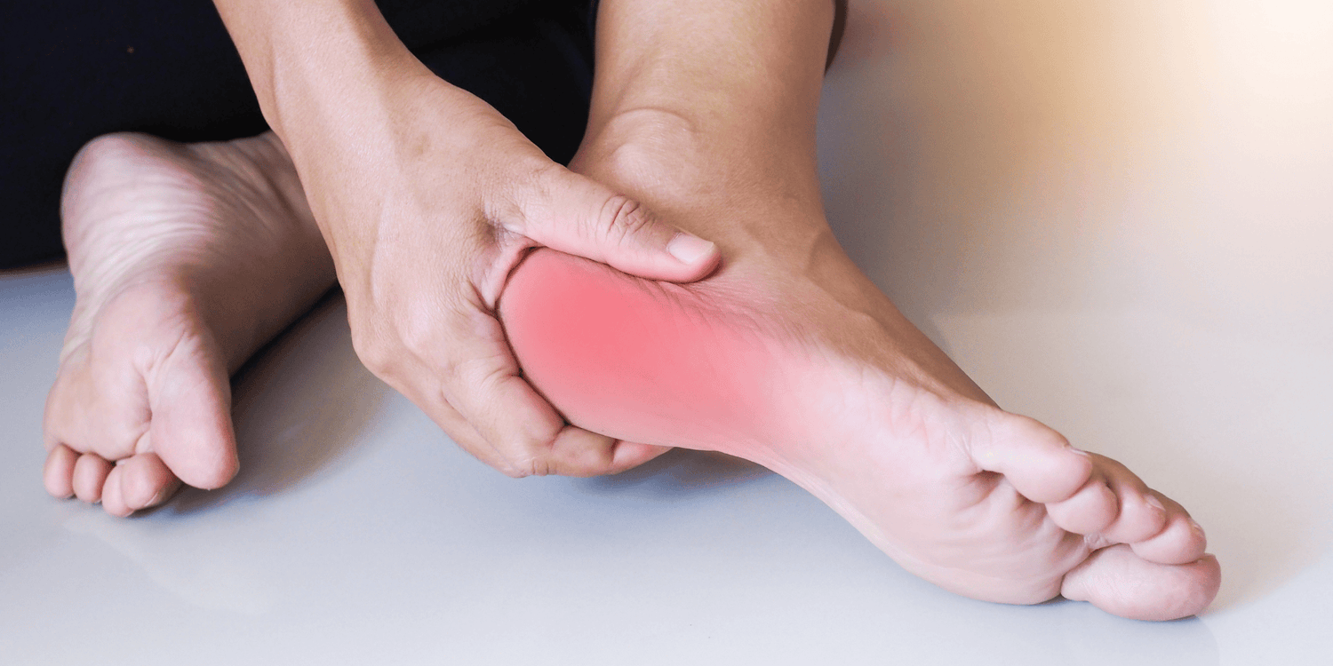 Topuk Dikeninde Kronikleşen Ayak Tabanın Yanma ve Sızı